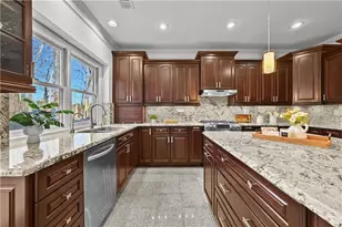 6415 Stapleford Ln, Johns Creek, GA 30097 - Photo 18