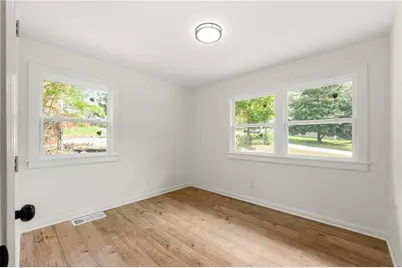 3981 Rutgers Drive SW, Atlanta, GA 30331 - Photo 10