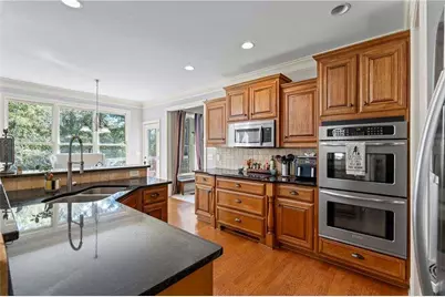 1030 Silver Thorne Drive, Loganville, GA 30052 - Photo 24