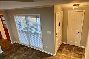 5050 Meadow Ln, Marietta, GA 30068 - Photo 8