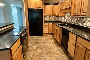 5050 Meadow Ln, Marietta, GA 30068 - Photo 16