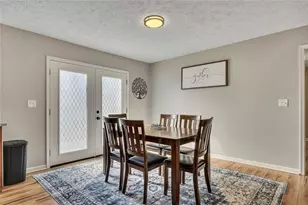 303 Nottingham Dr, Woodstock, GA 30188 - Photo 6