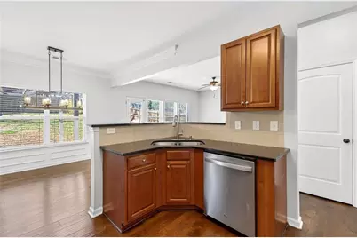 2209 Charleston Pointe SE, Atlanta, GA 30316 - Photo 8