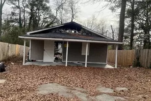 2134 Martin Luther King Junior Dr SW, Atlanta, GA 30310 - Photo 2