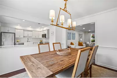 4 Queen Victoria Place NE, Atlanta, GA 30342 - Photo 10