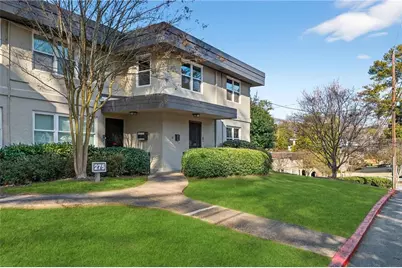 275 Lakemoore Drive NE #D, Atlanta, GA 30342 - Photo 2