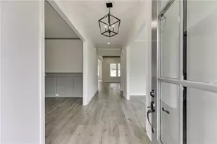 8155 Heardsville Ct, Cumming, GA 30028 - Photo 4