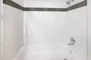 2011 Variations Dr NE, Atlanta, GA 30329 - Photo 16