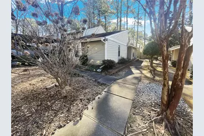 2011 Variations Drive NE, Atlanta, GA 30329 - Photo 2