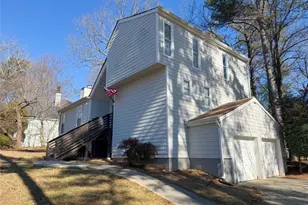 2212 Spear Point Dr, Marietta, GA 30062 - Photo 2