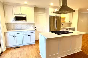 245 Willow Springs Dr, Roswell, GA 30075 - Photo 14