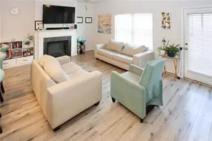 7488 Knoll Hollow Rd, Lithonia, GA 30058 - Photo 8