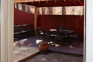 1929 Brantley Walk Ln, Atlanta, GA 30318 - Photo 4