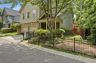 1929 Brantley Walk Ln, Atlanta, GA 30318 - Photo 2