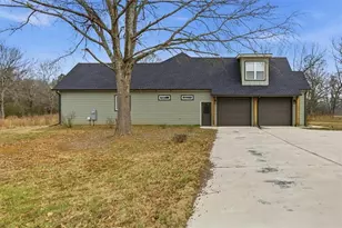 25 Adalee Rd, Carrollton, GA 30117 - Photo 4