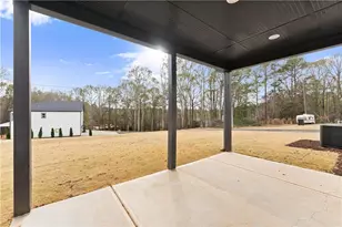 403 Magnolia Ave, Jefferson, GA 30549 - Photo 2