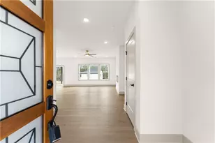 403 Magnolia Ave, Jefferson, GA 30549 - Photo 8