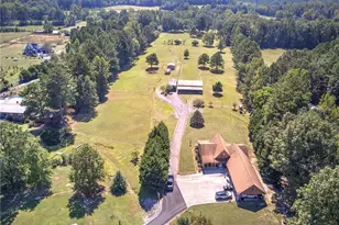 2051 Little Texas Valley Rd, Rome, GA 30165 - Photo 2