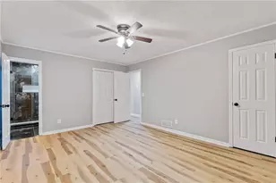 1097 Wildwood Ln, Lawrenceville, GA 30046 - Photo 16