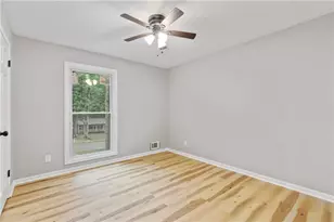 1097 Wildwood Ln, Lawrenceville, GA 30046 - Photo 14