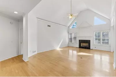 2021 Cockrell Pointe NW, Kennesaw, GA 30152 - Photo 4