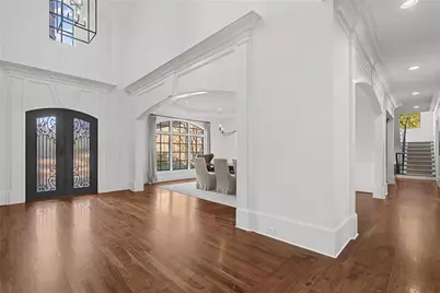 735 Glenairy Drive, Atlanta, GA 30328 - Photo 4