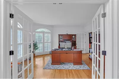 5617 Asheforde Lane, Marietta, GA 30068 - Photo 6