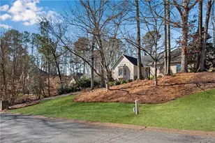 3291 Coachmans Way NE, Roswell, GA 30075 - Photo 4