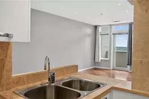 3334 Peachtree Rd NE, Atlanta, GA 30326 - Photo 14