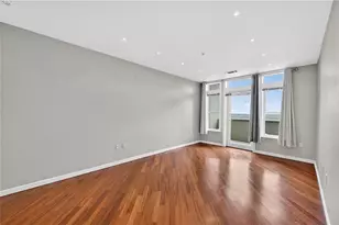 3334 Peachtree Rd NE, Atlanta, GA 30326 - Photo 4