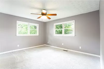 848 East Avenue, Scottdale, GA 30079 - Photo 18