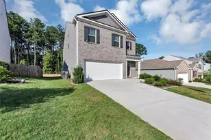 3737 Makeover Ct, Atlanta, GA 30349 - Photo 2