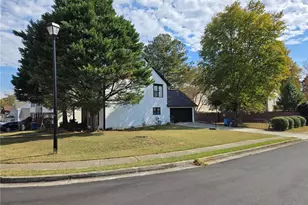 3243 Oak Vista Way, Lawrenceville, GA 30044 - Photo 4