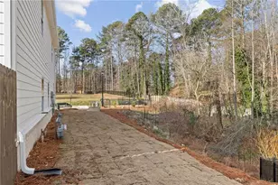 667 Sunstone Ln, Lawrenceville, GA 30043 - Photo 4