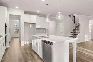 1611 Lacebark Elm Wy, Lawrenceville, GA 30045 - Photo 18