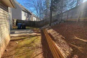 381 Double Creek Dr, Lawrenceville, GA 30045 - Photo 20