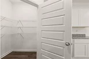 8577 Secretariat Dr, Lithonia, GA 30058 - Photo 10