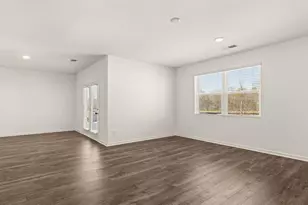 8577 Secretariat Dr, Lithonia, GA 30058 - Photo 14
