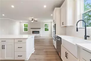 7515 Woolf Wy, Cumming, GA 30028 - Photo 18