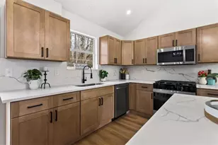 960 Romer Pl, Stone Mountain, GA 30083 - Photo 12