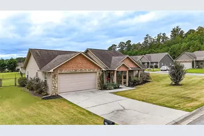 210 Madison Drive SW, Calhoun, GA 30701 - Photo 2