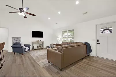 210 Madison Drive SW, Calhoun, GA 30701 - Photo 6