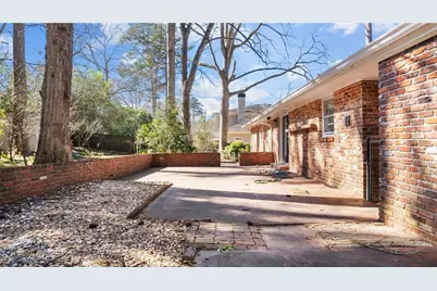 2038 S Akin Drive NE, Atlanta, GA 30345 - Photo 22