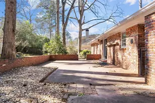 2038 S Akin Dr NE, Atlanta, GA 30345 - Photo 22