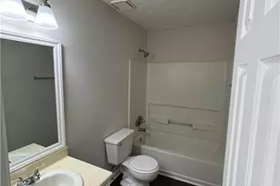 426 Bainbridge Dr, McDonough, GA 30253 - Photo 8