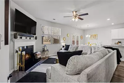 2972 Hawthorn Farm Boulevard, Loganville, GA 30052 - Photo 10