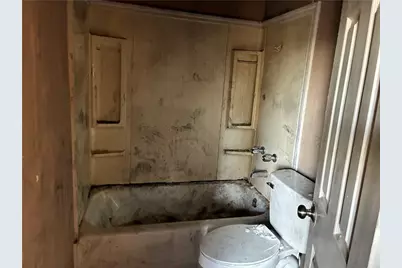 606 E Wall Street E, Griffin, GA 30223 - Photo 8