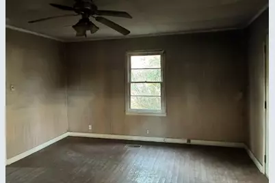 606 E Wall Street E, Griffin, GA 30223 - Photo 10