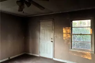 606 E Wall Street E, Griffin, GA 30223 - Photo 18