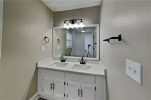 385 Roswell Farms Rd, Roswell, GA 30075 - Photo 10